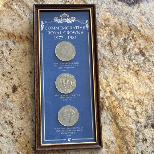 Commemorative royal crowns - commemorative,